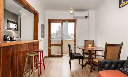 Apartamento com 1 quarto à venda na Avenida Independência, 811, Independência, Porto Alegre por R$ 324.995