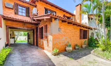 Casa com 3 quartos à venda na Rua Adão Pinheiro da Silva, 235, Ipanema, Porto Alegre por R$ 790.000