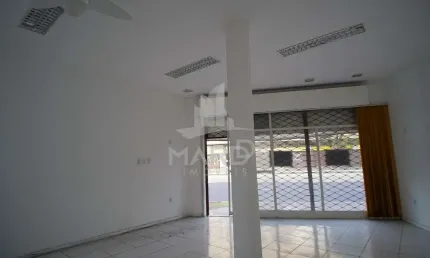 Ponto comercial para alugar na Avenida Protásio Alves, 1734, Rio Branco, Porto Alegre por R$ 3.500
