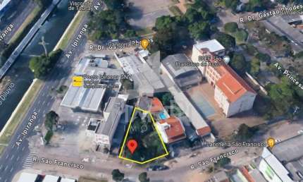 Terreno à venda na Rua São Francisco, 56, Santana, Porto Alegre por R$ 320.000