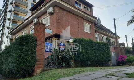 Casa com 3 quartos para alugar na Rua Doutor Armando Barbedo, 1200, Tristeza, Porto Alegre por R$ 5.500