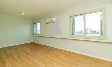 Apartamento com 1 quarto à venda na Rua Duque de Caxias, 1735, Centro Histórico, Porto Alegre por R$ 221.000