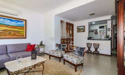 Casa com 3 quartos à venda na Rua Romano Rolando Botin, 146, Hípica, Porto Alegre por R$ 550.000