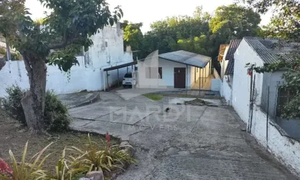 Casa com 2 quartos à venda na Rua Gregório Perez, 258, Cavalhada, Porto Alegre por R$ 398.000