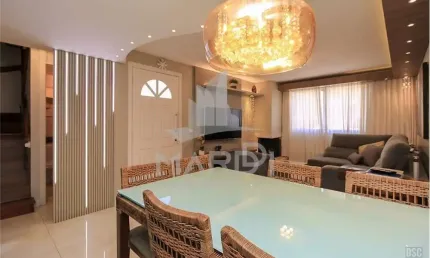 Casa em condomínio fechado com 3 quartos à venda na Rua Augusto Attílio Giordani, 87, São Sebastião, Porto Alegre por R$ 700.000