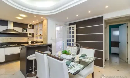 Casa com 4 quartos à venda na Rua Paulo Derly Strehl, 170, Ipanema, Porto Alegre por R$ 1.390.000