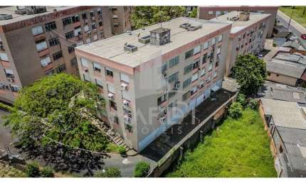 Apartamento com 2 quartos à venda na Rua Upamaroti, 420, Cristal, Porto Alegre por R$ 230.000