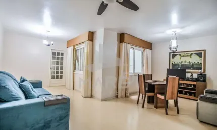 Apartamento com 3 quartos à venda na Rua Ramiro Barcelos, 929, Independência, Porto Alegre por R$ 375.000
