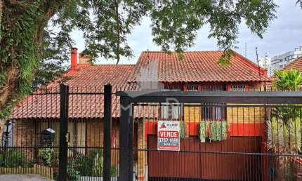 Casa com 3 quartos à venda na Travessa Nova Trento, 407, Tristeza, Porto Alegre por R$ 790.000