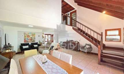 Casa em condomínio fechado com 4 quartos à venda na Rua Dea Coufal, 1380, Ipanema, Porto Alegre por R$ 699.000