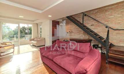 Casa com 4 quartos à venda na Avenida General Barreto Viana, 211, Chácara das Pedras, Porto Alegre por R$ 1.650.000