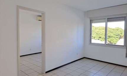 Apartamento com 1 quarto à venda na Rua General Lima e Silva, 1577, Centro Histórico, Porto Alegre por R$ 210.000