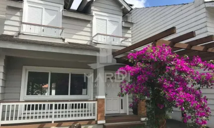 Casa com 3 quartos à venda na Rua Doutor Possidônio Cunha, 333, Vila Assunção, Porto Alegre por R$ 1.550.000