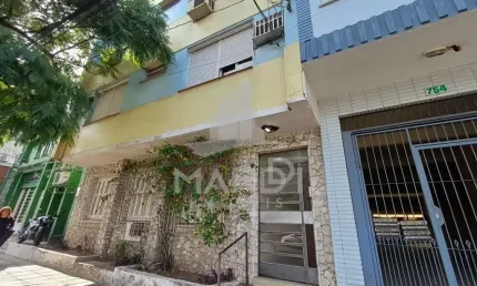 Apartamento com 2 quartos à venda na Rua Mariante, 750, Rio Branco, Porto Alegre por R$ 239.000