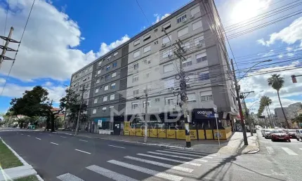 Apartamento com 2 quartos à venda na Avenida Ipiranga, 630, Menino Deus, Porto Alegre por R$ 330.000