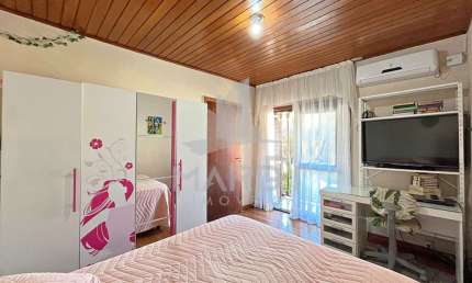 Casa com 4 quartos à venda na Rua Xavier da Cunha, 507, Cristal, Porto Alegre por R$ 655.000