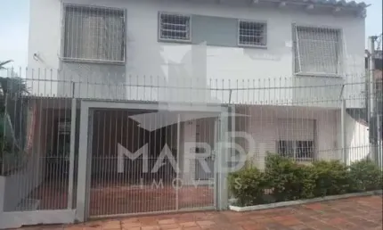 Casa com 3 quartos para alugar na Travessa Luiz Tamanini, 51, Teresópolis, Porto Alegre por R$ 4.990