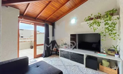 Casa em condomínio fechado com 2 quartos à venda na Avenida Guarujá, 126, Guarujá, Porto Alegre por R$ 319.900