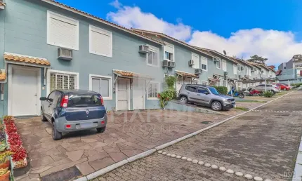 Casa em condomínio fechado com 2 quartos à venda na Rua Ney da Gama Ahrends, 219, Morro Santana, Porto Alegre por R$ 260.000