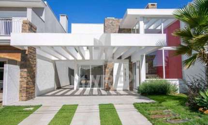 Casa em condomínio fechado com 5 quartos à venda na Avenida Juca Batista, 8000, Belém Novo, Porto Alegre por R$ 1.650.000