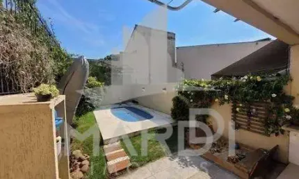 Casa com 3 quartos à venda na Rua Claudio da Silva Pinto, 238, Espírito Santo, Porto Alegre por R$ 598.000