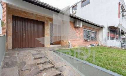 Casa com 3 quartos à venda na Rua Curupaiti, 836, Cristal, Porto Alegre por R$ 920.000