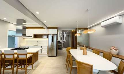 Apartamento Duplex Mobiliado à Venda – Pé na Areia na Cachoeira do Bom Jesus