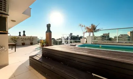 Cobertura Linear com Vista Mar e Piscina Privativa a 90 passos da Praia da Cachoeira do Bom Jesus