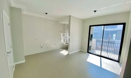 Apartamento novo com sacada gourmet a 750m da praia – cachoeira do bom jesus