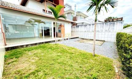 Casa Ampla e Mobiliada à Venda na Pedra Branca – Palhoça/SC
