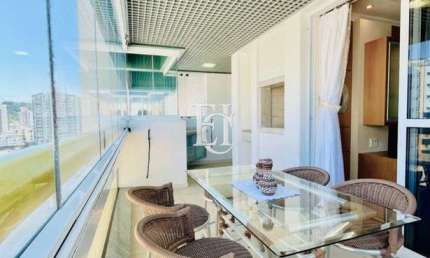 Apartamento porteira-fechada com 4 dormitórios e 3 vagas em Campinas, São José