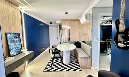 Apartamento Finamente Mobiliado à Venda em Barreiros, São José/SC