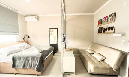 Oportunidade de investimento: Studio mobiliado à venda no Centro de Florianópolis/SC