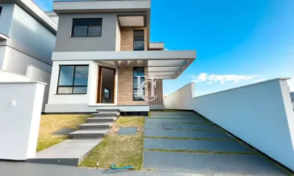 Casa Alto Padrão a 1km do Mar no Villa Pamplona em Florianópolis