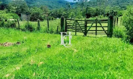 Sítio Rural à Venda no Bairro Ratones, Florianópolis/SC