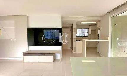Apartamento com Privacidade e Vista para o Mar a Poucos Passos da Praia de Itapema