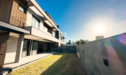 Casa com 3 quartos à venda na Rua das Tainhotas, 100, Jurerê, Florianópolis