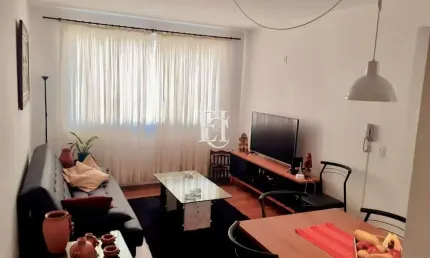 Apartamento reformado e semi mobiliado no kobrasol – 3 quartos e vaga coberta