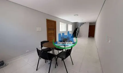 Sobrado Novo de 123m² com 3 Suítes e 2 Vagas de Garagem