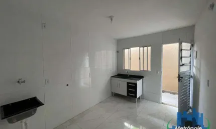 Casa com 2 dormitórios para alugar, 55 m² por R$ 935,00/mês - Vila União - Guarulhos/SP