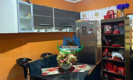 Casa  térrea com 2 dormitórios à venda, 150 m² por R$ 300.000 - Jardim Marilena - Guarulhos/SP