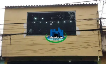 Casa com 2 dormitórios para alugar, 100 m² por R$ 1.000/mês - Jardim Jovaia - Guarulhos/SP