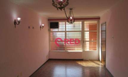 Casa com 6 quartos para alugar, 320 m² por R$ 4.500/mês - Vila Augusta - Sorocaba/SP