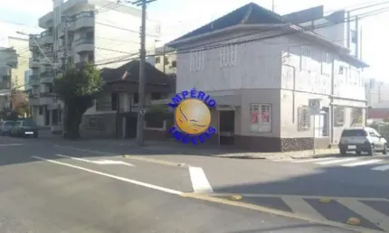 Terreno à venda no São Pelegrino, Caxias do Sul  por R$ 1.280.000