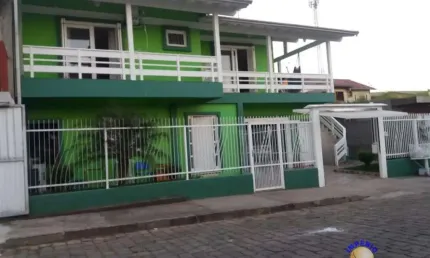 Casa com 5 quartos à venda no Charqueadas, Caxias do Sul , 286 m2 por R$ 940.000