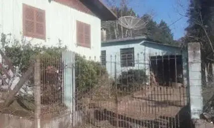 Terreno à venda no Peterlongo, Garibaldi  por R$ 550.000