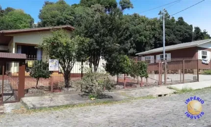 Casa com 4 quartos à venda no São Leopoldo, Caxias do Sul , 180 m2 por R$ 680.000