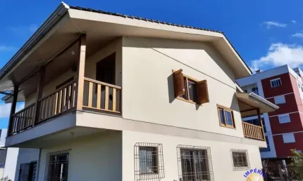 Casa com 2 quartos à venda na Nossa Senhora das Graças, Caxias do Sul , 170 m2 por R$ 665.000