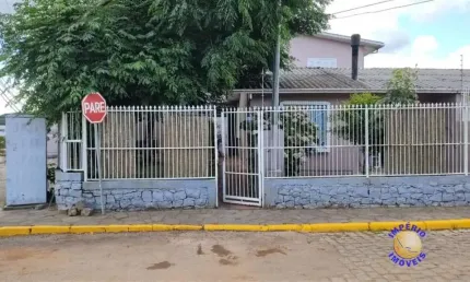 Casa com 5 quartos à venda no Santa Lúcia do Piaí, Caxias do Sul , 190 m2 por R$ 450.000