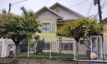 Casa com 4 quartos à venda no Rio Branco, Caxias do Sul , 210 m2 por R$ 500.000